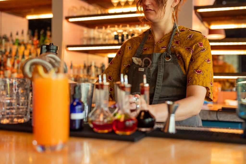 bartending jobs hiring
